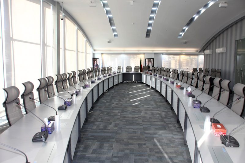 میز کنفرانس SCF124