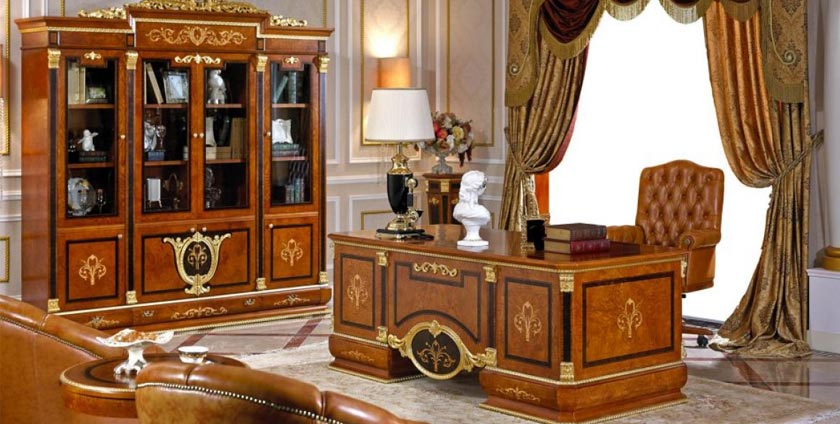 Royal desk